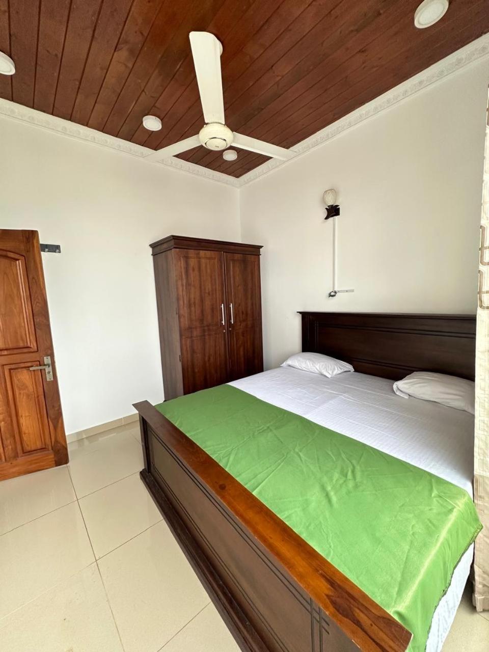 Green Tree Apartments Dehiwala-Mount Lavinia Exterior foto